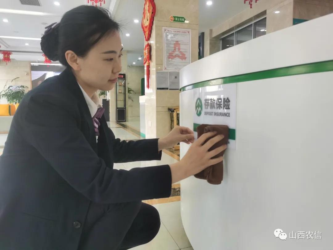 七字锄头绿草蓝天四波唳脆声打一最准确生肖的警惕虚假宣传-全面释义、构建解答解释落实